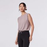 tavi softtec crop tie tee lavender mist